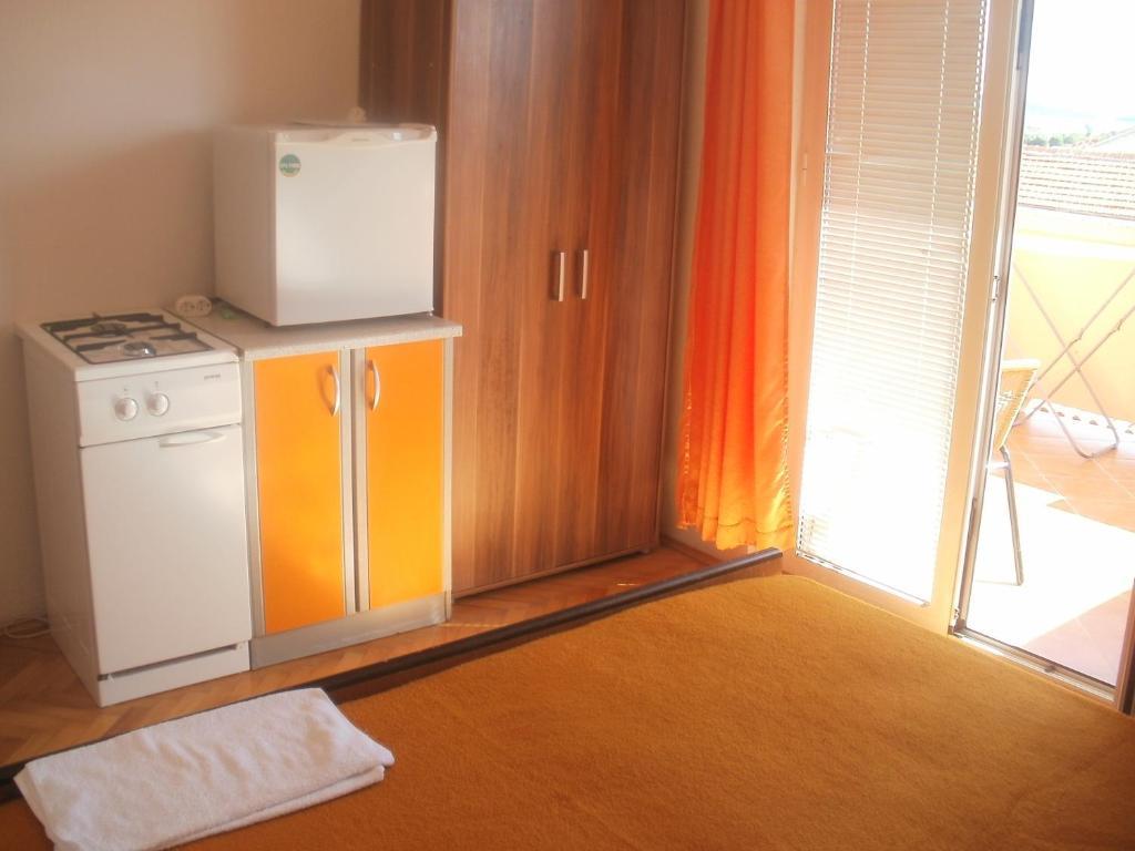 ביבינייה Apartments And Rooms Nediljko מראה חיצוני תמונה