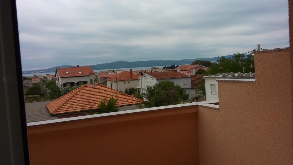 ביבינייה Apartments And Rooms Nediljko מראה חיצוני תמונה